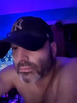 Novabear6996 online show from 4, 12, 2025