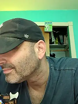 Snapshot of Novabear6996 chatting on 4, 10, 2025 Novabear6996 online show from 4, 10, 2025
