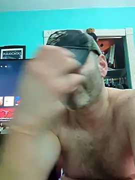 Snapshot of Novabear6996 chatting on 28, 4, 2026 Novabear6996 online show from 28, 4, 2026