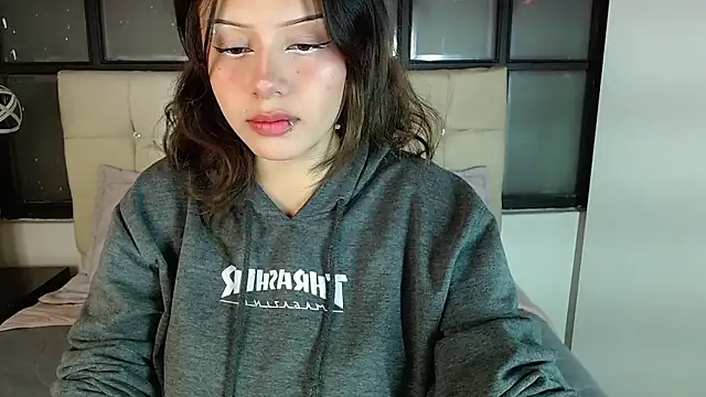 Snapshot of fyreandfox_ chatting on 23, 9, 2025 fyreandfox online show from 23, 9, 2025