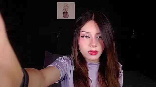 fyreandfox  online show from 18, 11, 2025