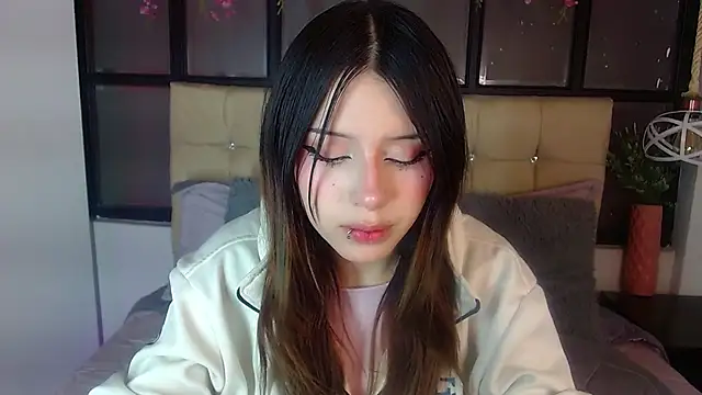 fyreandfox  online show from 26, 11, 2025