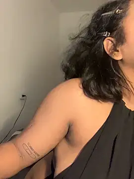 Dahiana Giil online show from 21, 11, 2025