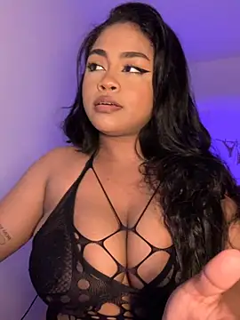 Dahiana Giil online show from 12, 11, 2025