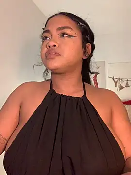 Dahiana Giil online show from 3, 12, 2025