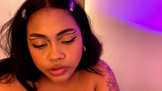 Snapshot of Dahiana_Giil chatting on 6, 5, 2026 Dahiana Giil online show from 6, 5, 2026