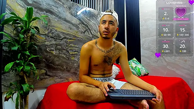 Snapshot of AdamParker_ chatting on 24, 2, 2025 AdamParker online show from 24, 2, 2025