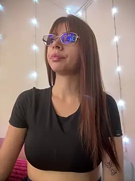 Snapshot of Danna_Myst chatting on 25, 6, 2026 Danna Myst online show from 25, 6, 2026