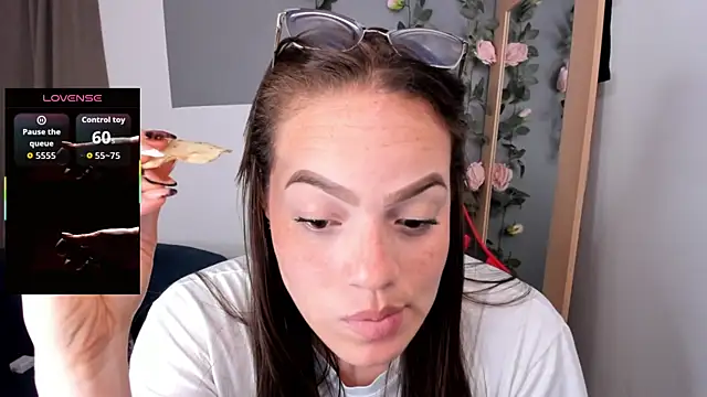 Baby Asshley online show from 27, 6, 2026