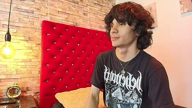 sc0rpius  online show from 10, 3, 2025