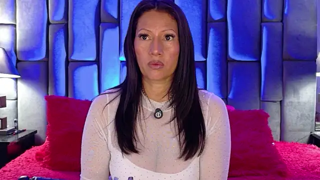 Aisha Nowak online show from 21, 4, 2026