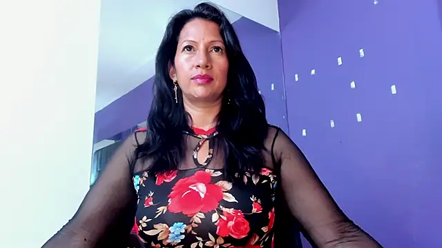 Aisha Nowak online show from 13, 3, 2025