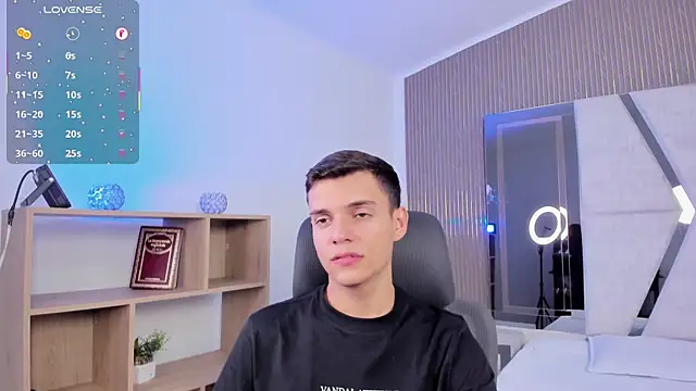 Snapshot of JacobRoberts1 chatting on 19, 11, 2025 JacobRoberts1 online show from 19, 11, 2025