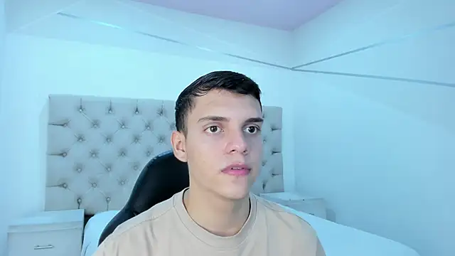 Snapshot of JacobRoberts1 chatting on 16, 11, 2025 JacobRoberts1 online show from 16, 11, 2025