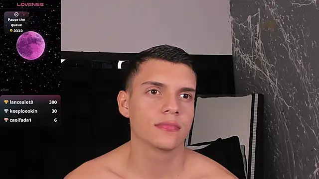 Snapshot of JacobRoberts1 chatting on 5, 11, 2025 JacobRoberts1 online show from 5, 11, 2025