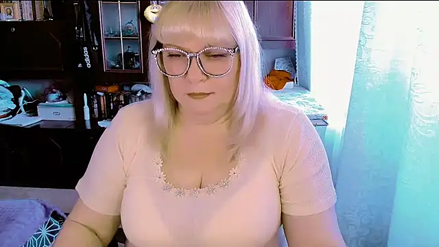 FlowerButterf online show from 22, 2, 2026