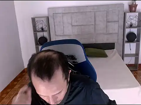 JhonTorres018 online show from 7, 3, 2026