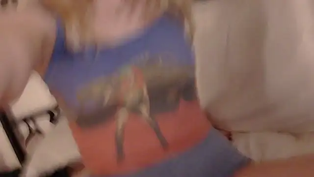 Snapshot of sinfulblonde1 chatting on 1, 3, 2025 sinfulblonde1 online show from 1, 3, 2025
