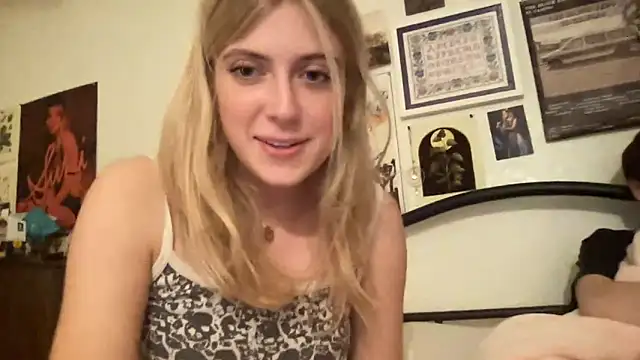 Snapshot of sinfulblonde1 chatting on 16, 2, 2025 sinfulblonde1 online show from 16, 2, 2025