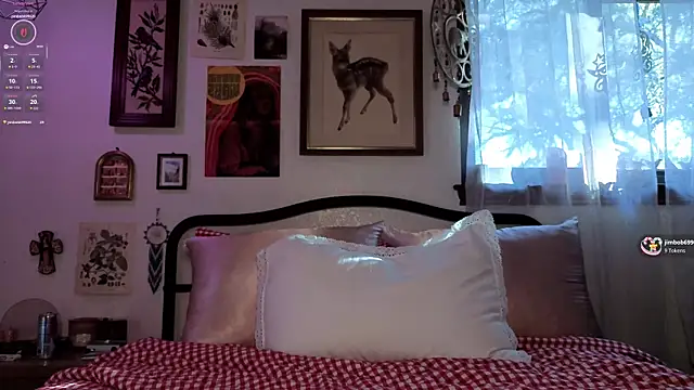 Snapshot of sinfulblonde1 chatting on 10, 11, 2025 sinfulblonde1 online show from 10, 11, 2025