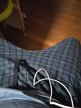 halu5400 online show from 18, 12, 2025