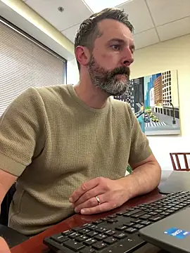 plaintreebull online show from 26, 5, 2026