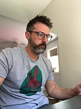 plaintreebull online show from 28, 5, 2026