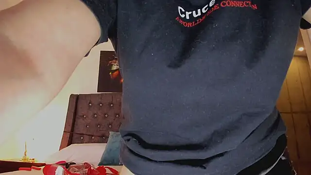 Skay Hot online show from 17, 1, 2026