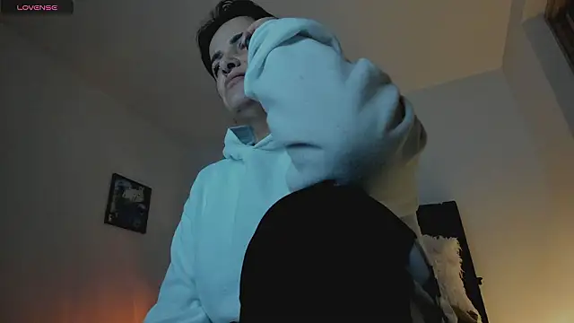 Skay Hot online show from 5, 3, 2026