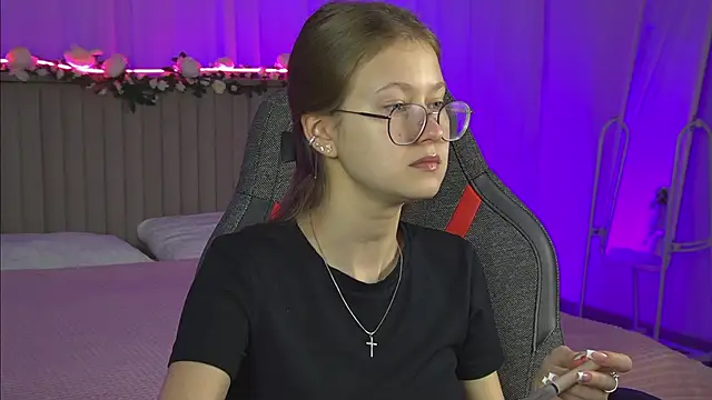 EveMundie online show from 8, 10, 2025