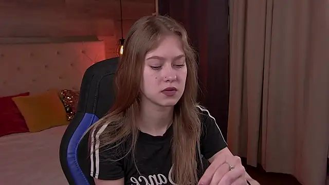 EveMundie online show from 18, 2, 2025
