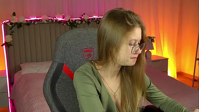 EveMundie online show from 24, 10, 2025