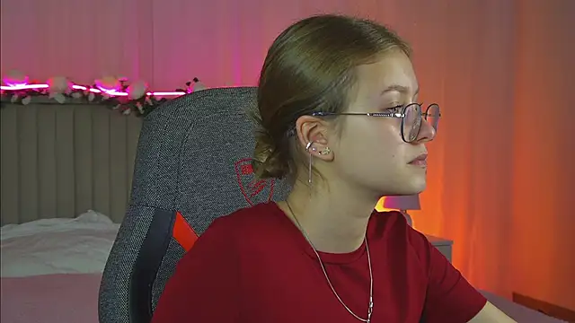 EveMundie online show from 7, 10, 2025