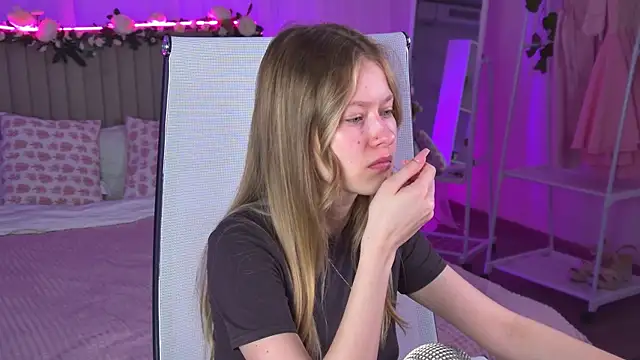 EveMundie online show from 6, 6, 2026
