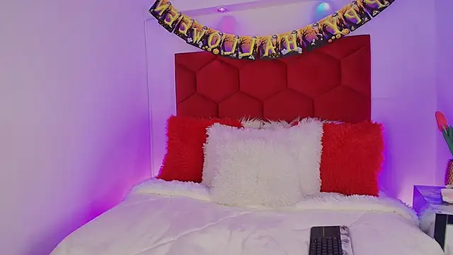 LoreleyNovoa online show from 29, 10, 2025