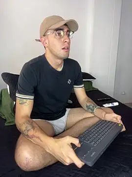 Snapshot of Andy_shaaw chatting on 18, 3, 2025 Andy shaaw online show from 18, 3, 2025