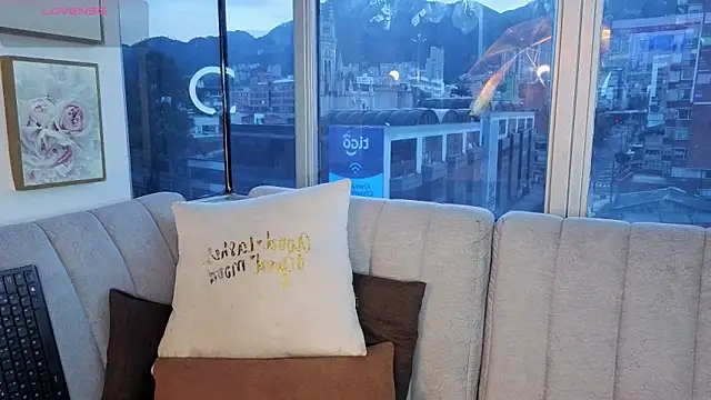 Ivanna West online show from 5, 2, 2026