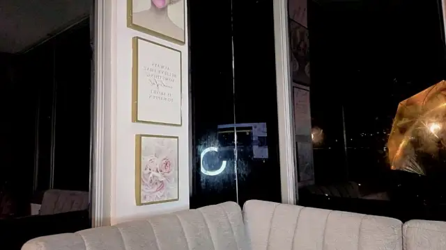 Ivanna West online show from 14, 4, 2026