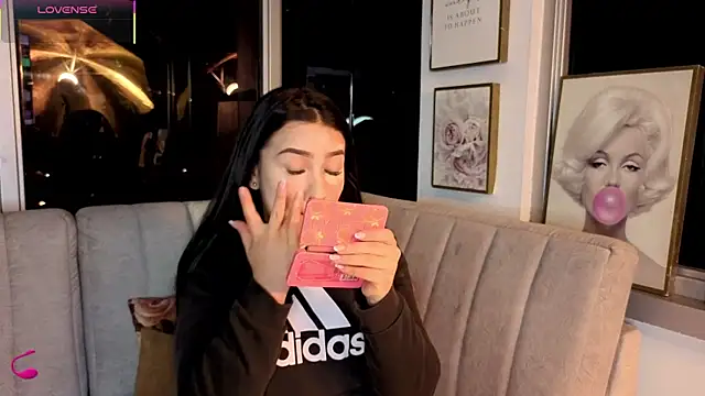 Ivanna West online show from 8, 1, 2026