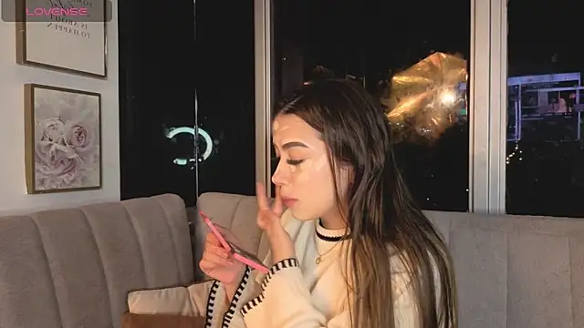 Snapshot of Ivanna_West chatting on 20, 5, 2026 Ivanna West online show from 20, 5, 2026