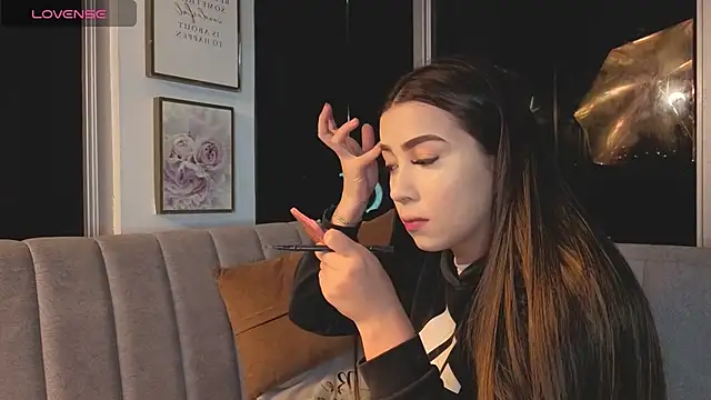 Snapshot of Ivanna_West chatting on 8, 5, 2026 Ivanna West online show from 8, 5, 2026