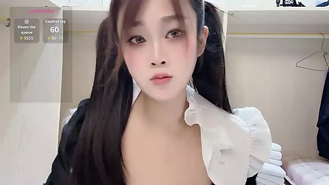 yueyue2003 online show from 16, 1, 2026