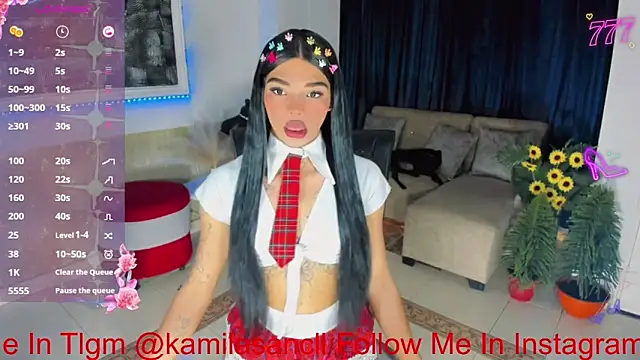 Snapshot of cherry_crushx chatting on 8, 5, 2026 cherry crushx online show from 8, 5, 2026