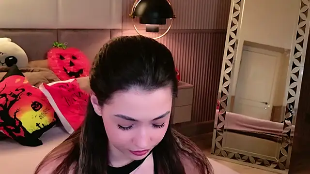 Alice Deleon online show from 22, 10, 2025