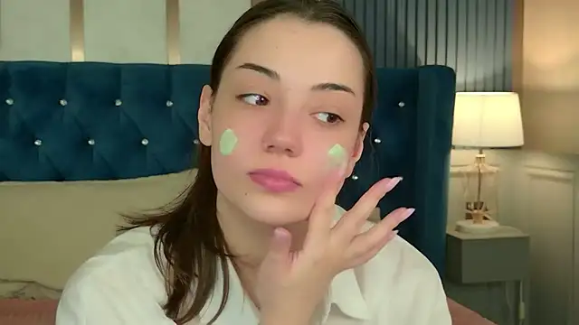 Snapshot of Alice_Deleon chatting on 3, 6, 2026 Alice Deleon online show from 3, 6, 2026