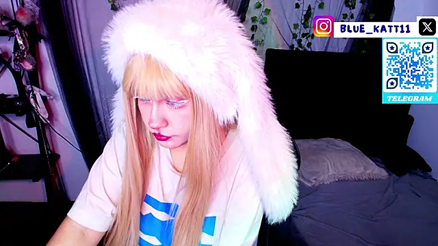 Snapshot of blue_katt chatting on 8, 5, 2026 blue katt online show from 8, 5, 2026