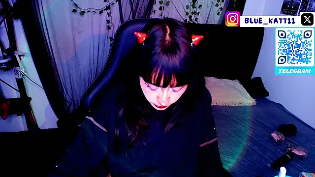 Snapshot of blue_katt chatting on 26, 5, 2026 blue katt online show from 26, 5, 2026