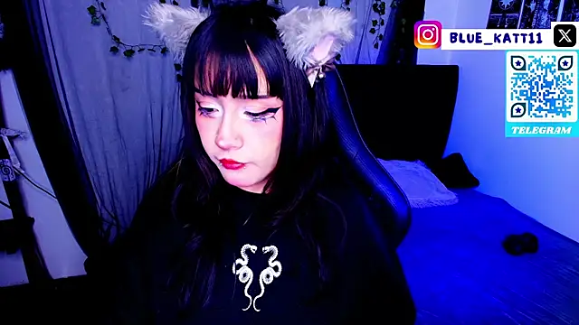Snapshot of blue_katt chatting on 25, 5, 2026 blue katt online show from 25, 5, 2026