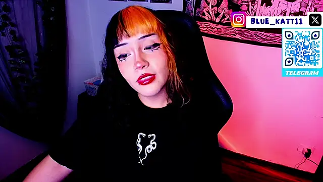 Snapshot of blue_katt chatting on 19, 6, 2026 blue katt online show from 19, 6, 2026