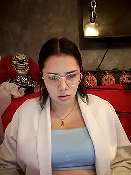 EmmaSulivan online show from 10, 10, 2025